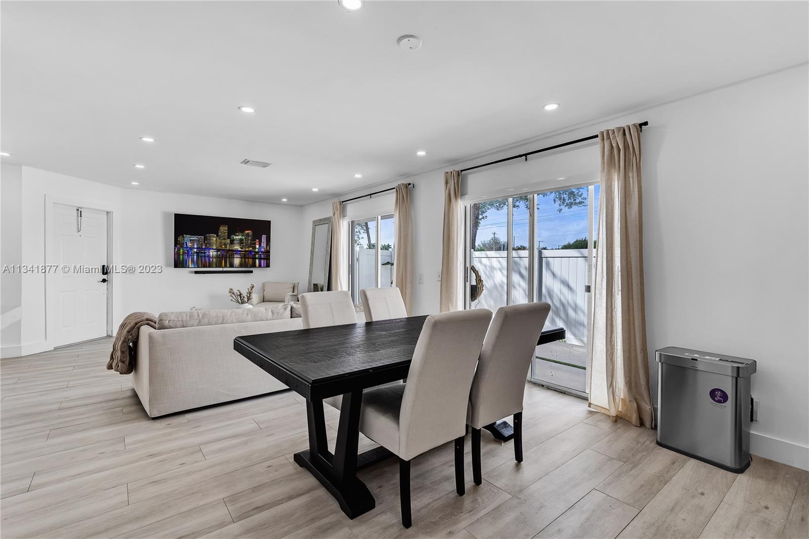 SOMERSET FOUR REPLAT - Residential