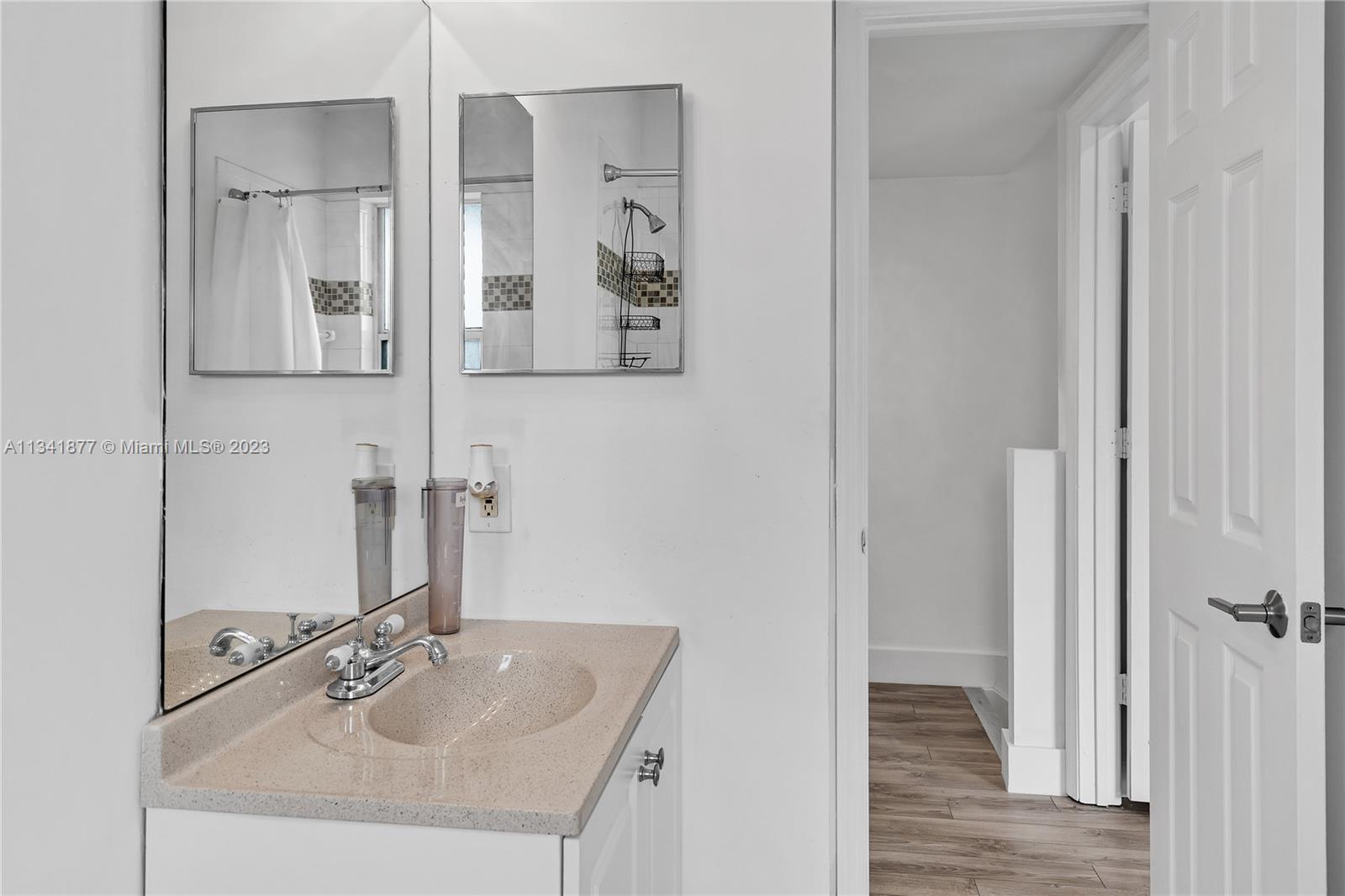 SOMERSET FOUR REPLAT - Residential