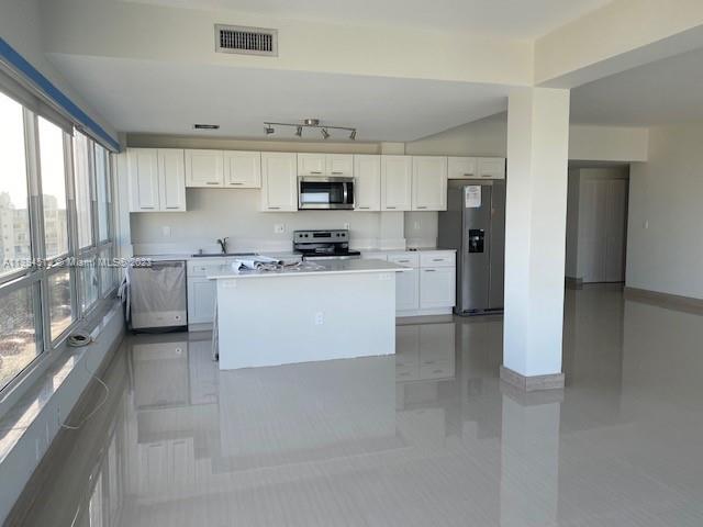 BLAIR HOUSE CONDO - WEST - Residential Lease