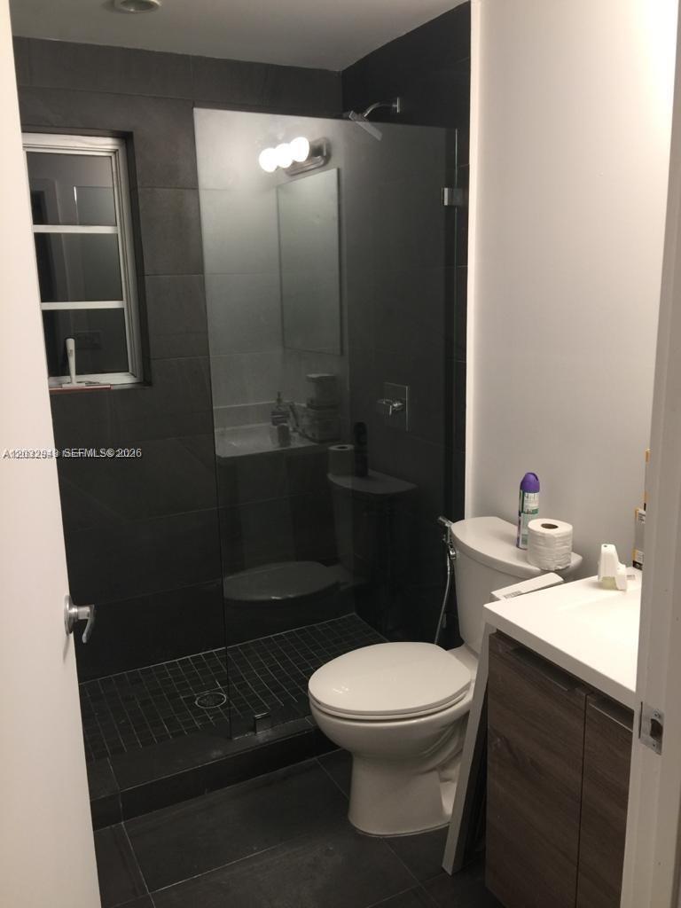 EVA CONDO - Residential Lease