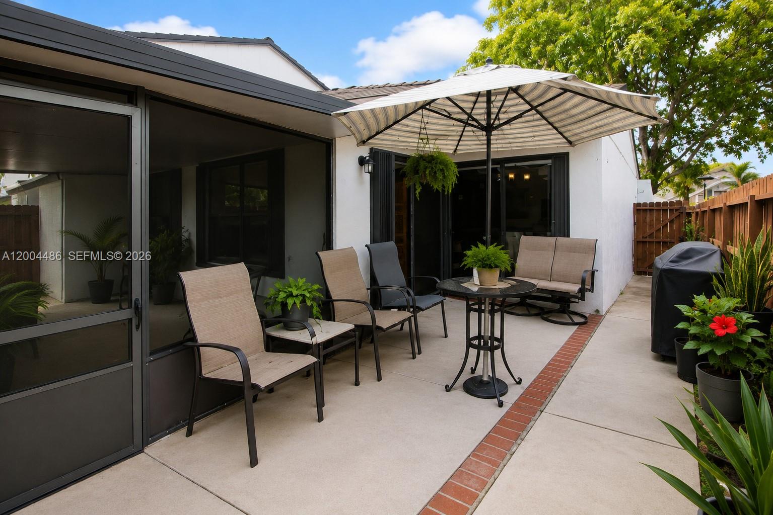 DEERWOOD TOWNHOMES - Residential