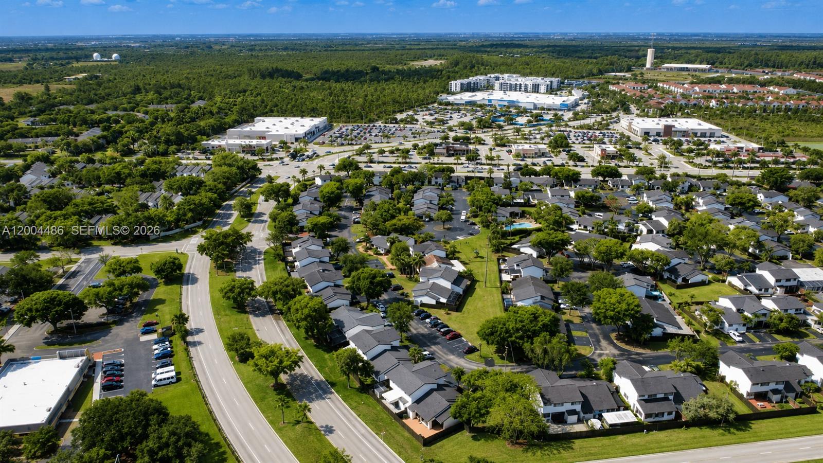 DEERWOOD TOWNHOMES - Residential