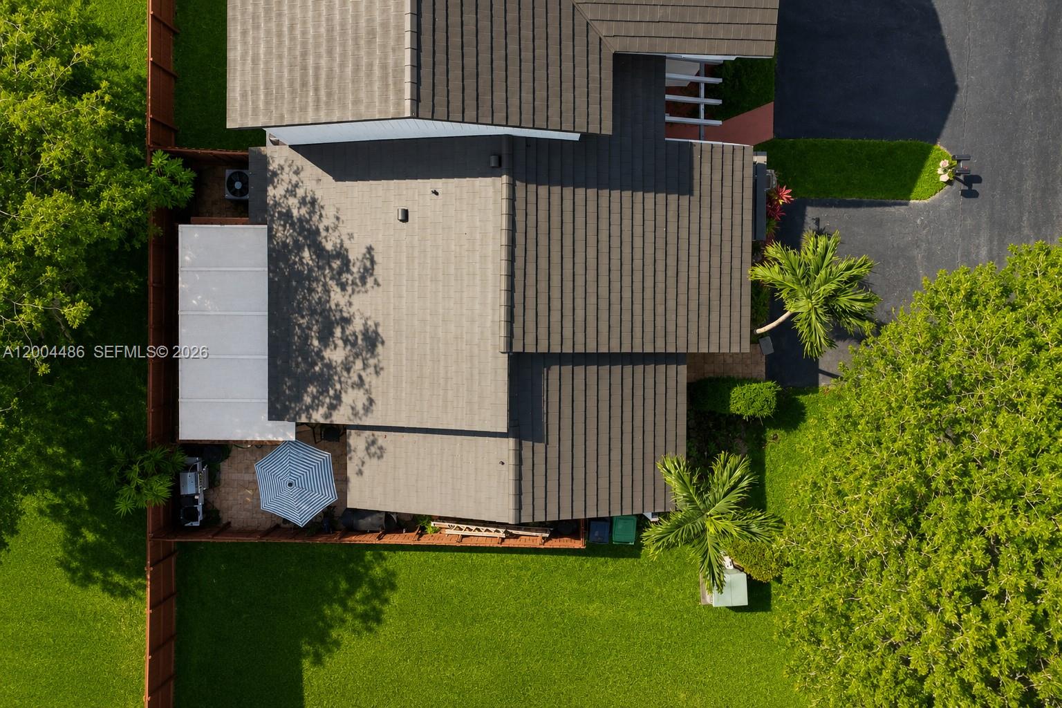DEERWOOD TOWNHOMES - Residential