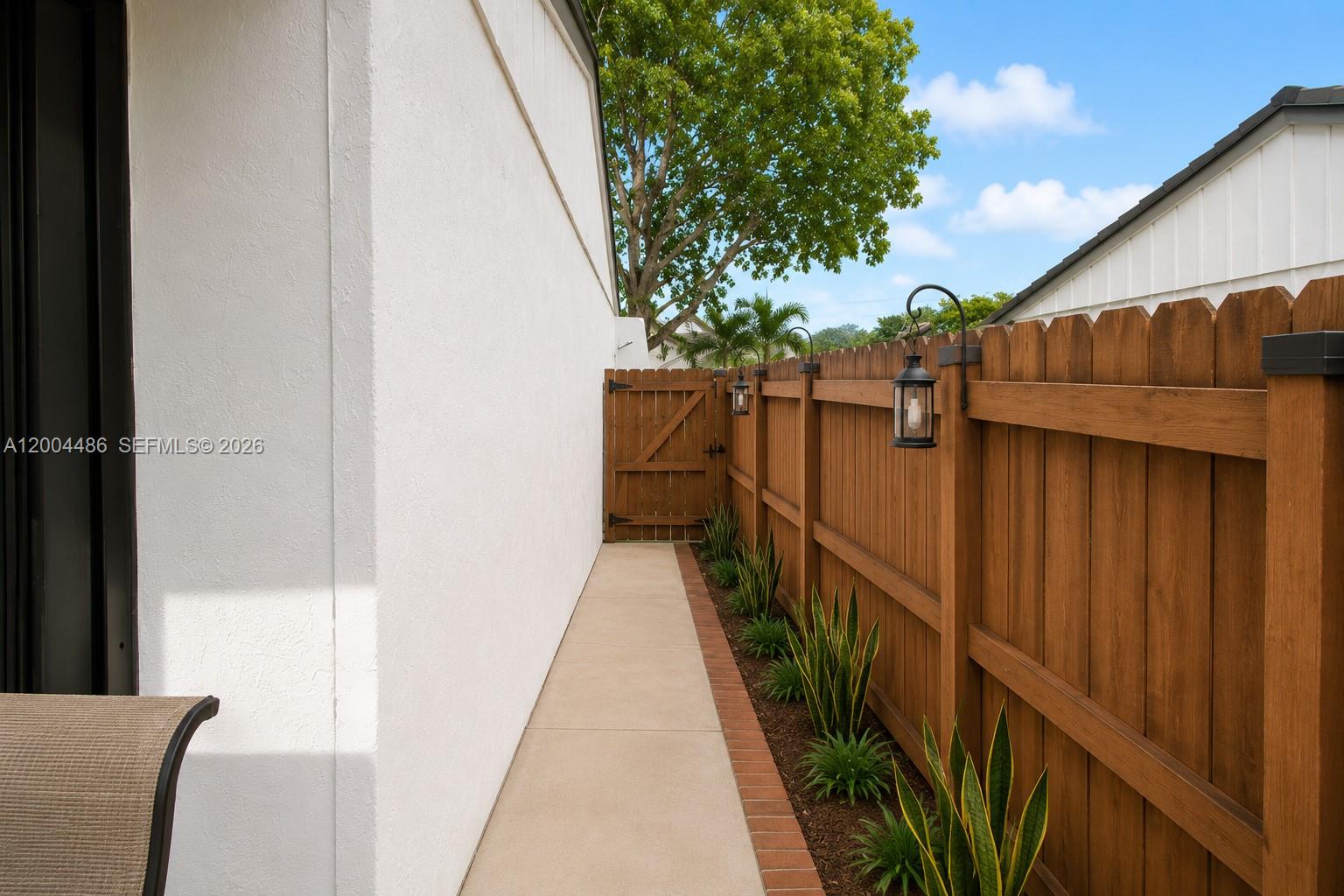 DEERWOOD TOWNHOMES - Residential