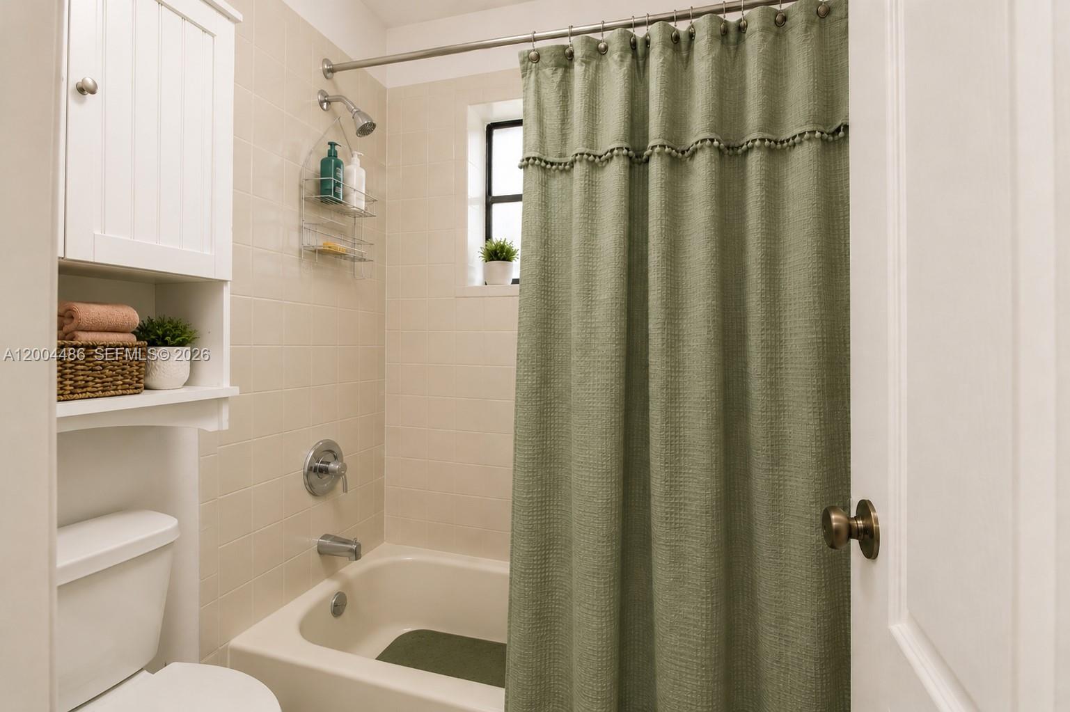 DEERWOOD TOWNHOMES - Residential
