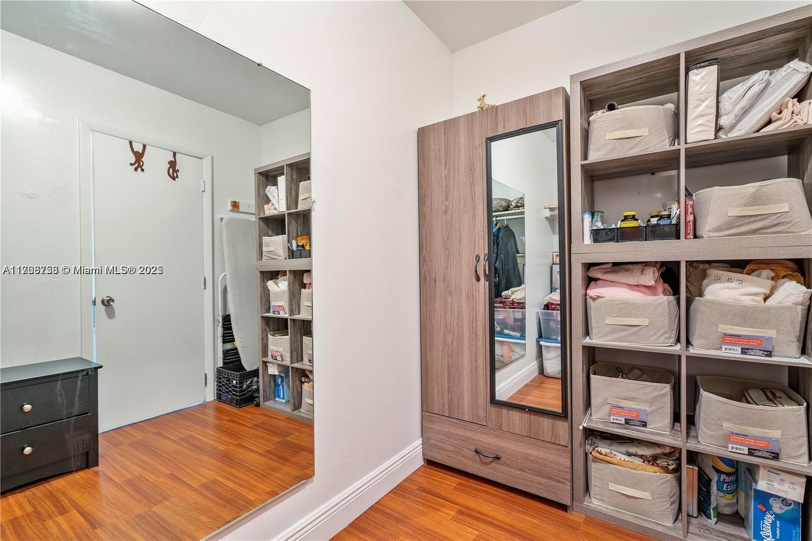 AVANT GARDE CONDO - Residential Lease