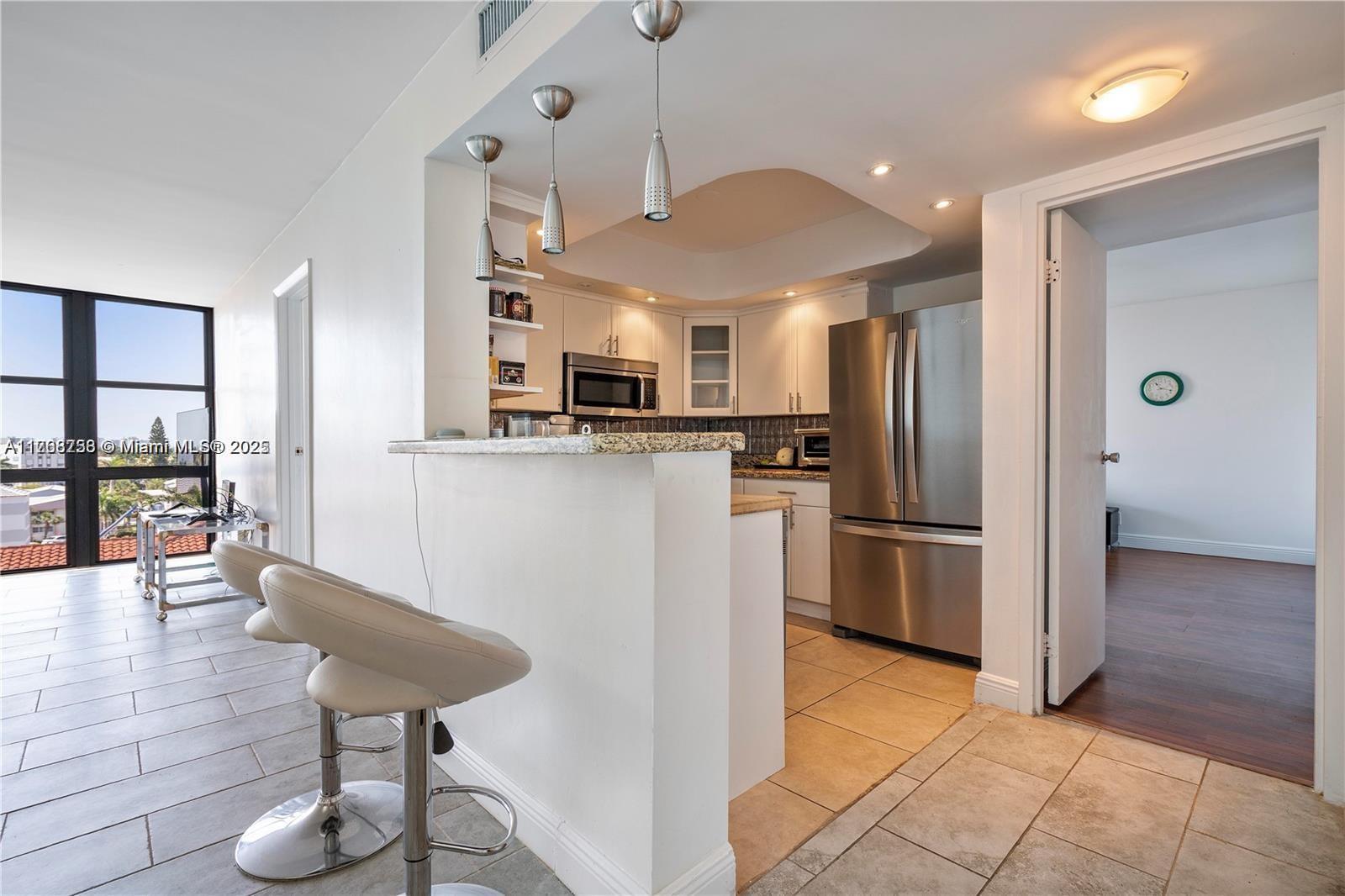 AVANT GARDE CONDO - Residential Lease