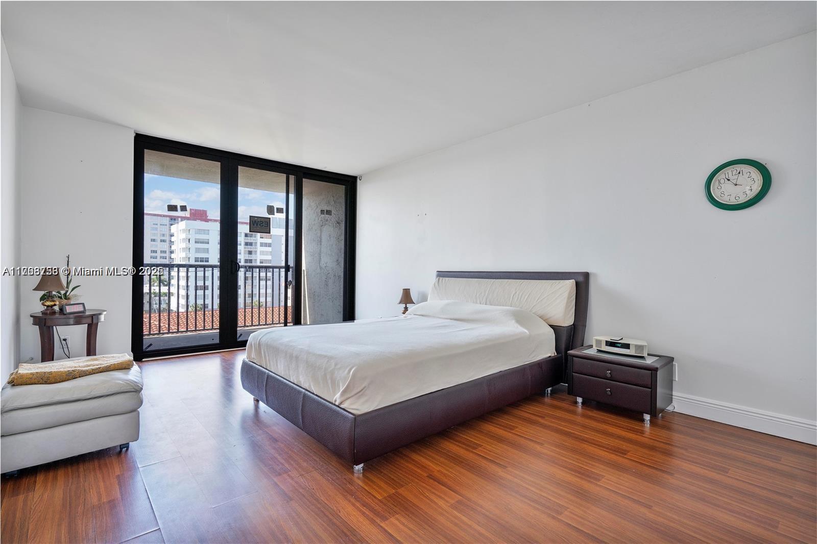 AVANT GARDE CONDO - Residential Lease