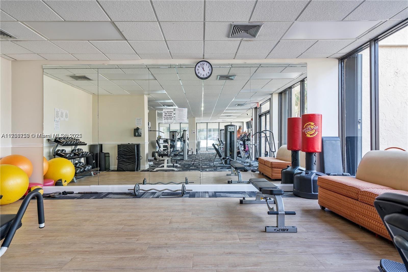 AVANT GARDE CONDO - Residential Lease