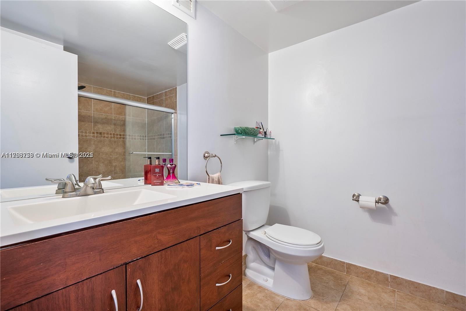 AVANT GARDE CONDO - Residential Lease