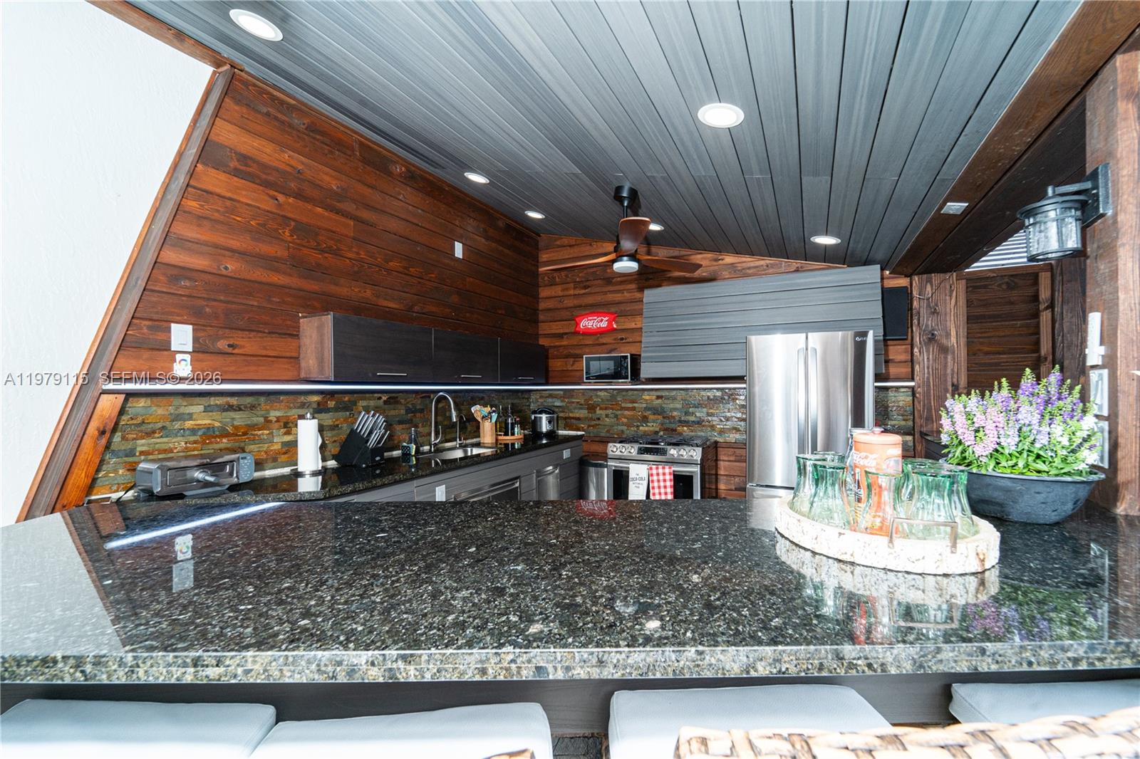 AVALON ESTATES RE-PLAT - Residential