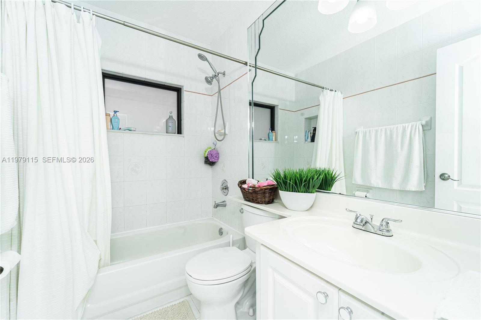 AVALON ESTATES RE-PLAT - Residential