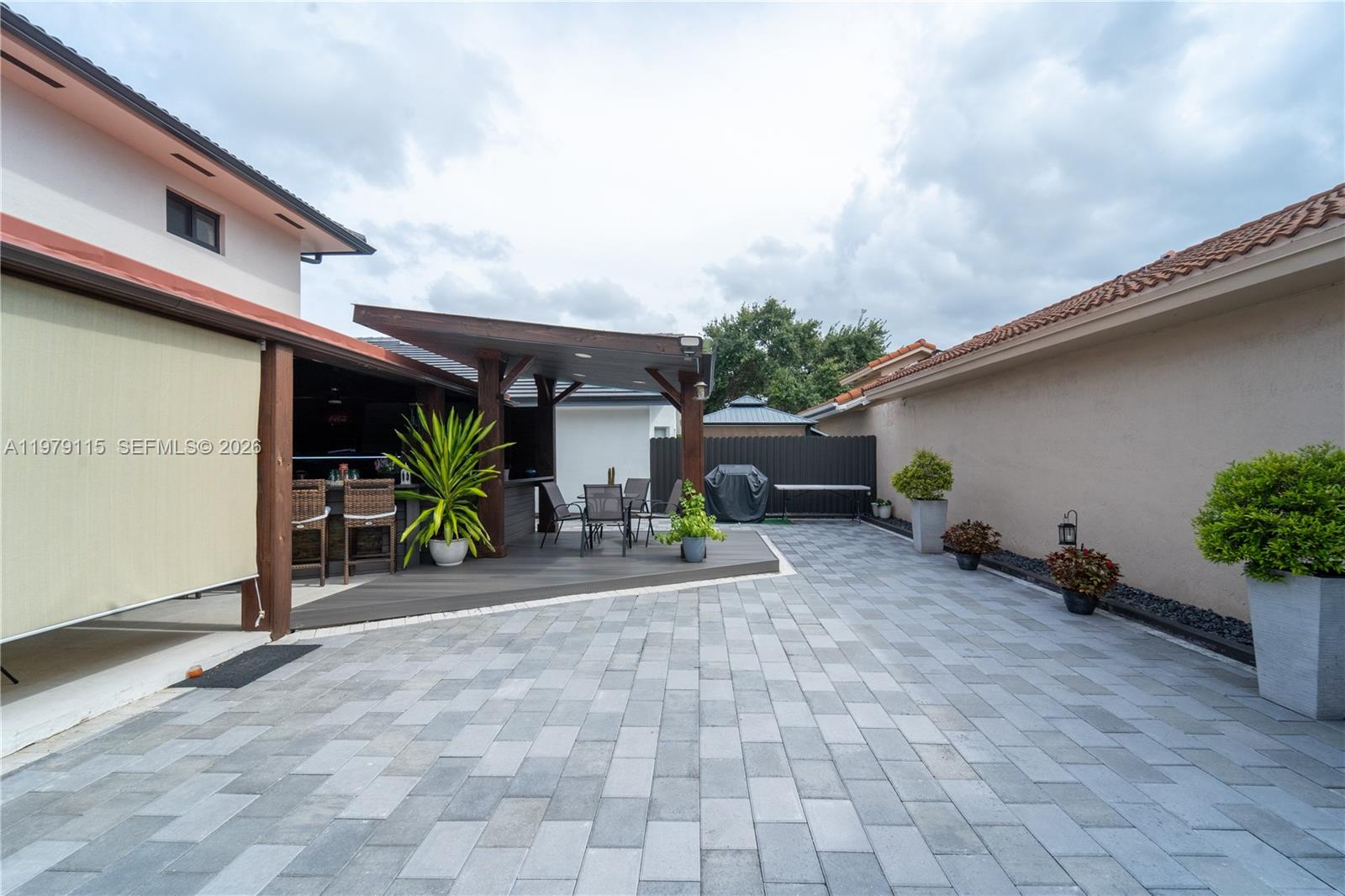 AVALON ESTATES RE-PLAT - Residential