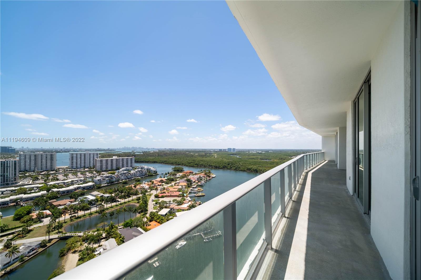 PARQUE TOWERS CONDO - Residential