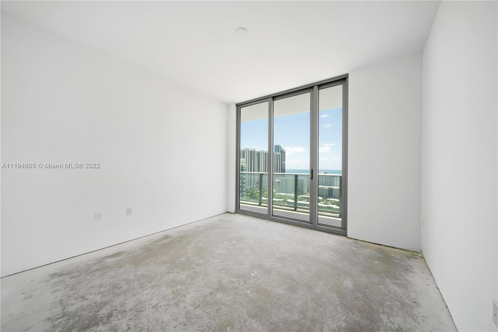 PARQUE TOWERS CONDO - Residential
