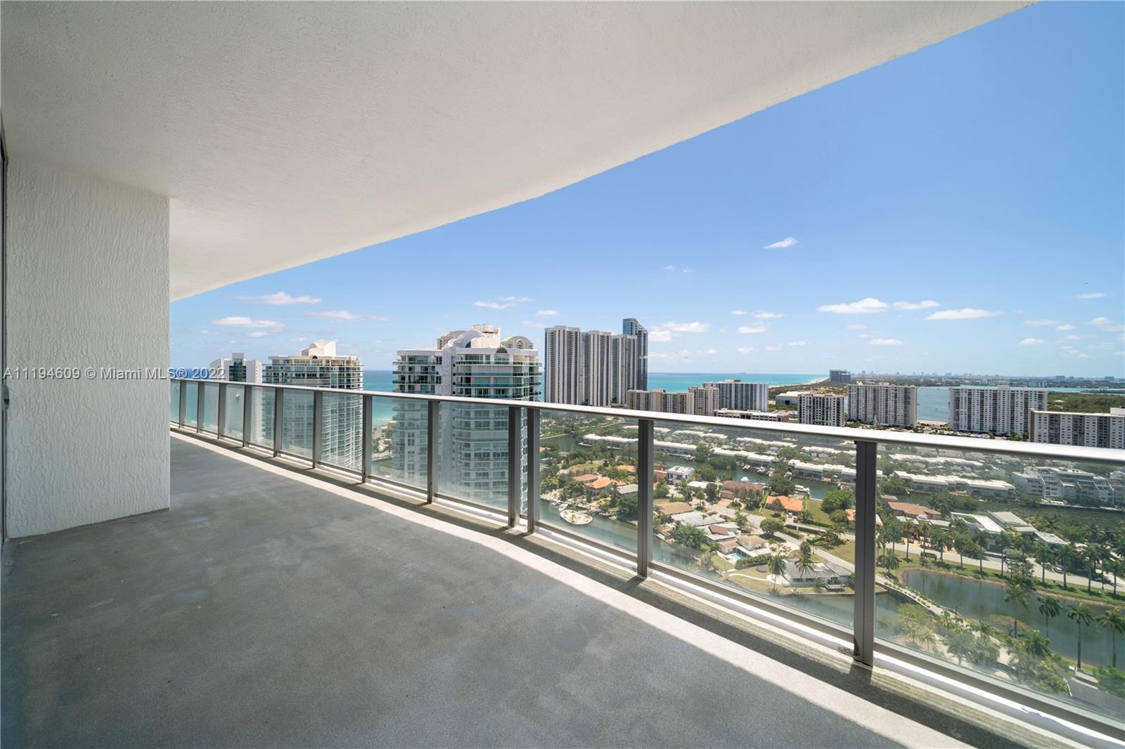 PARQUE TOWERS CONDO - Residential
