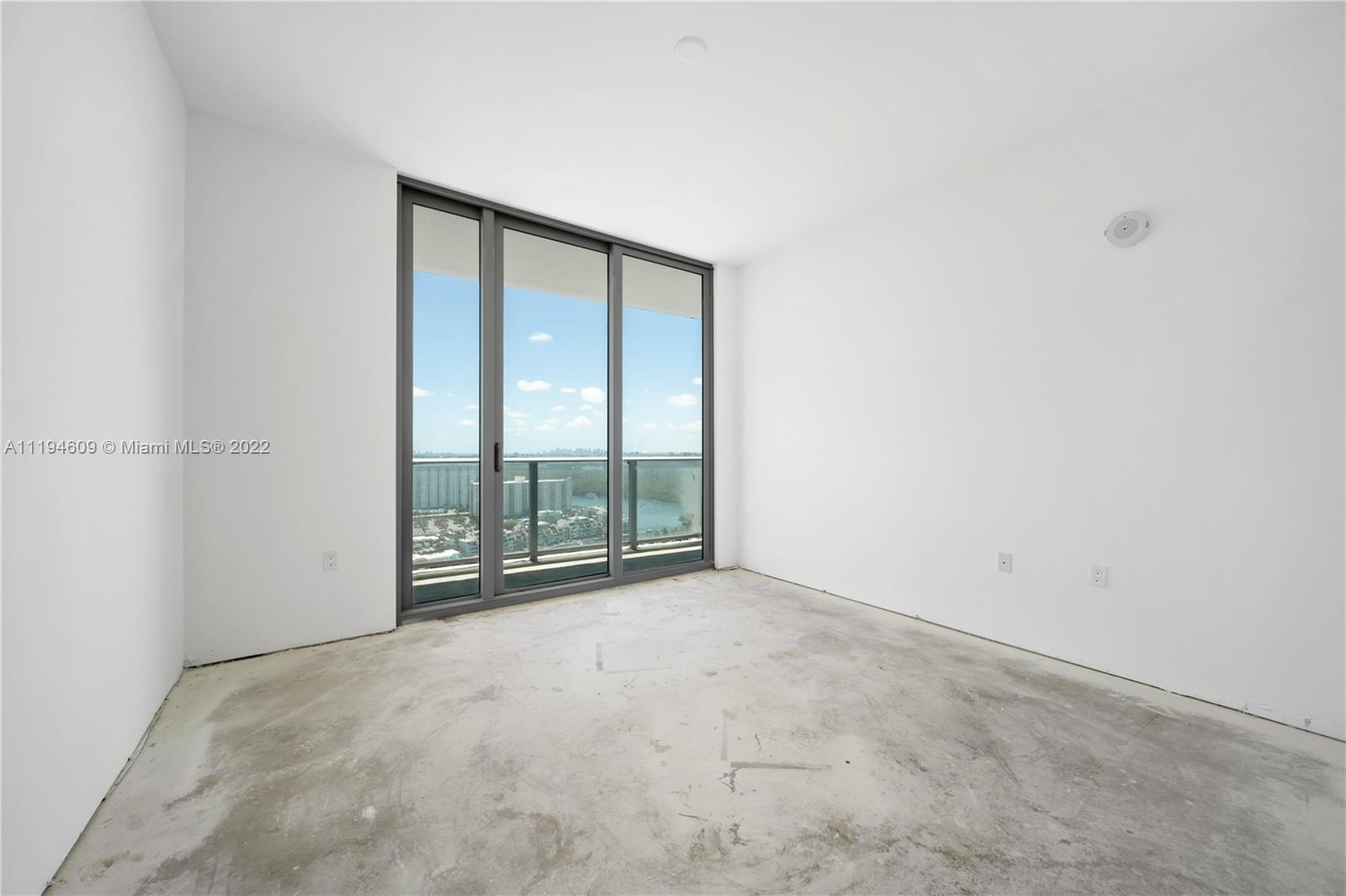 PARQUE TOWERS CONDO - Residential