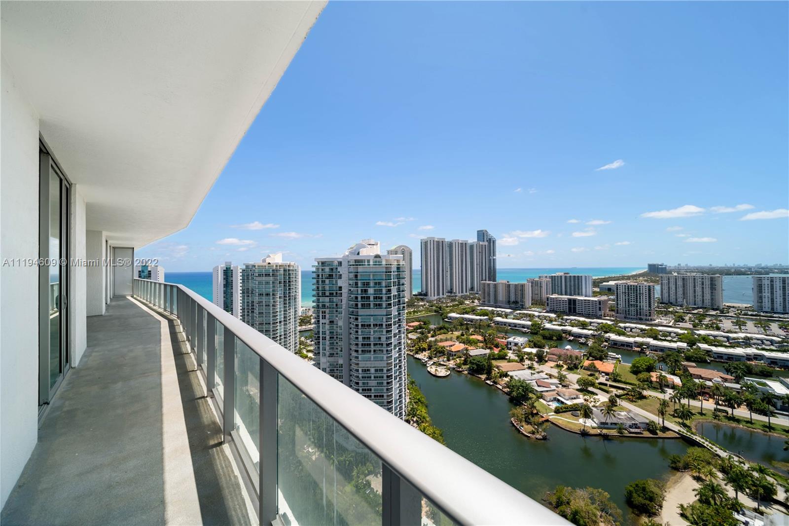 PARQUE TOWERS CONDO - Residential