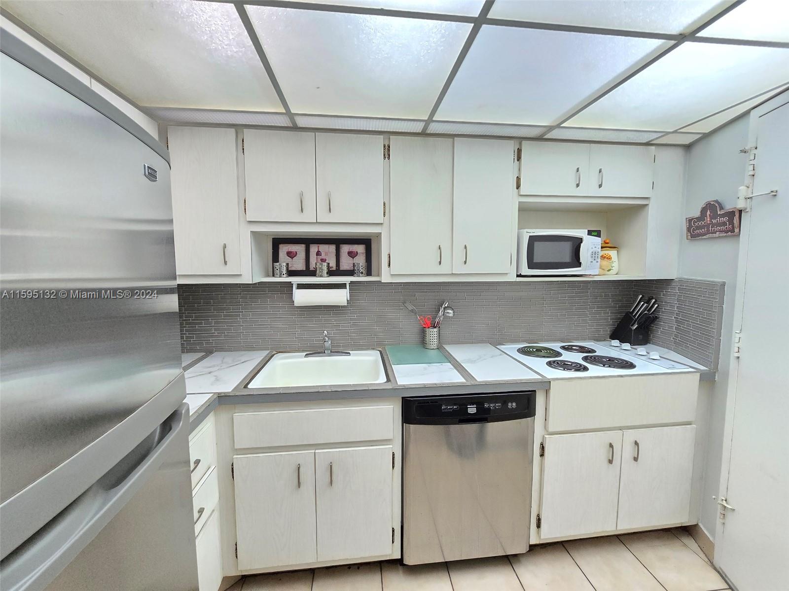 TRITON TOWER CONDO - Residential
