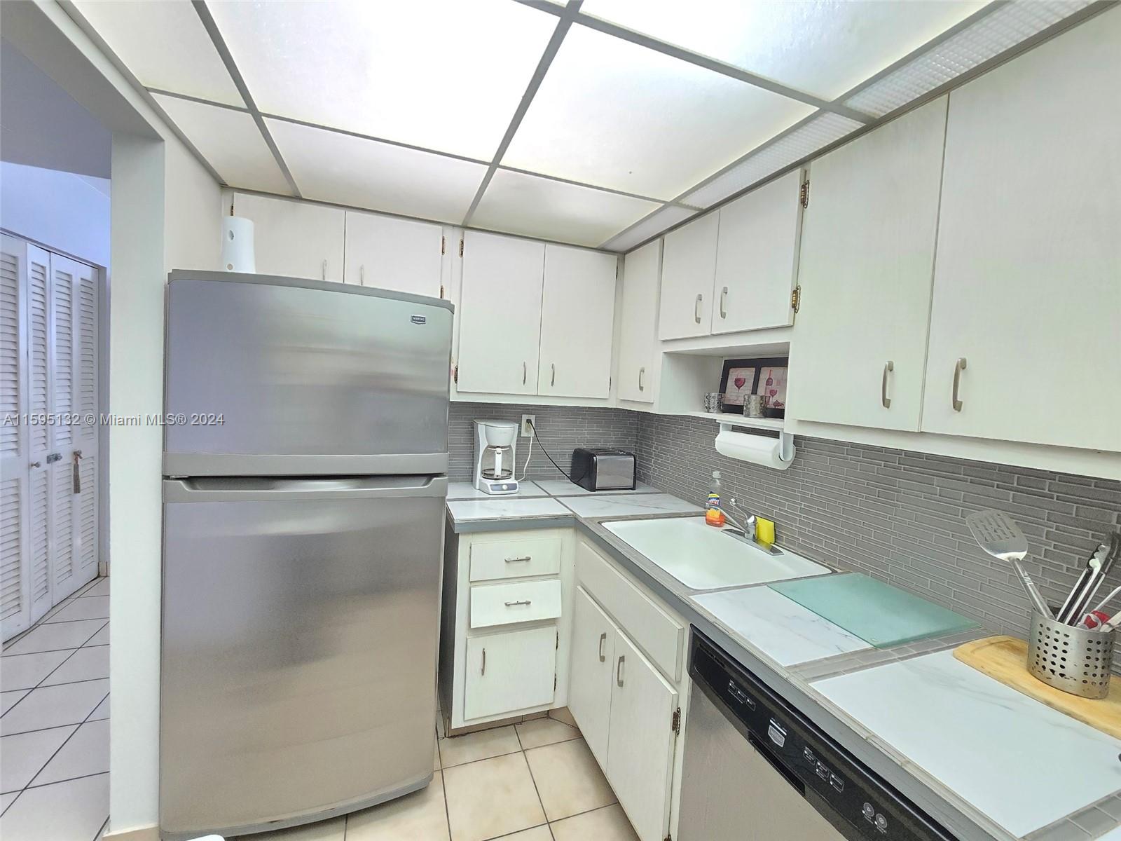 TRITON TOWER CONDO - Residential