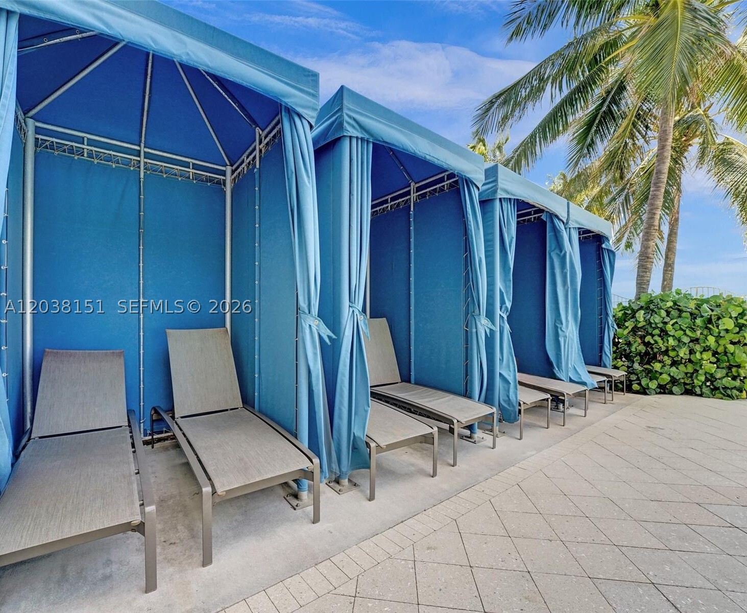 LA PERLA CONDO - Residential