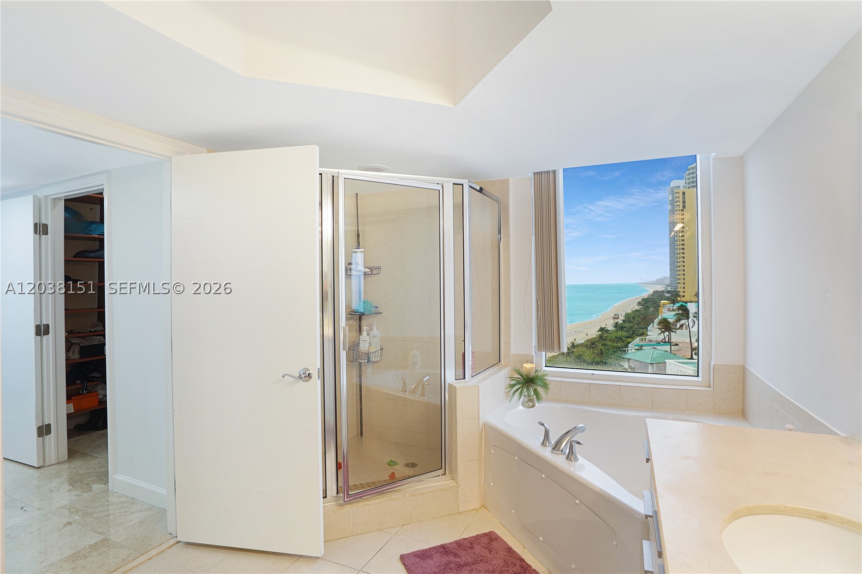 LA PERLA CONDO - Residential