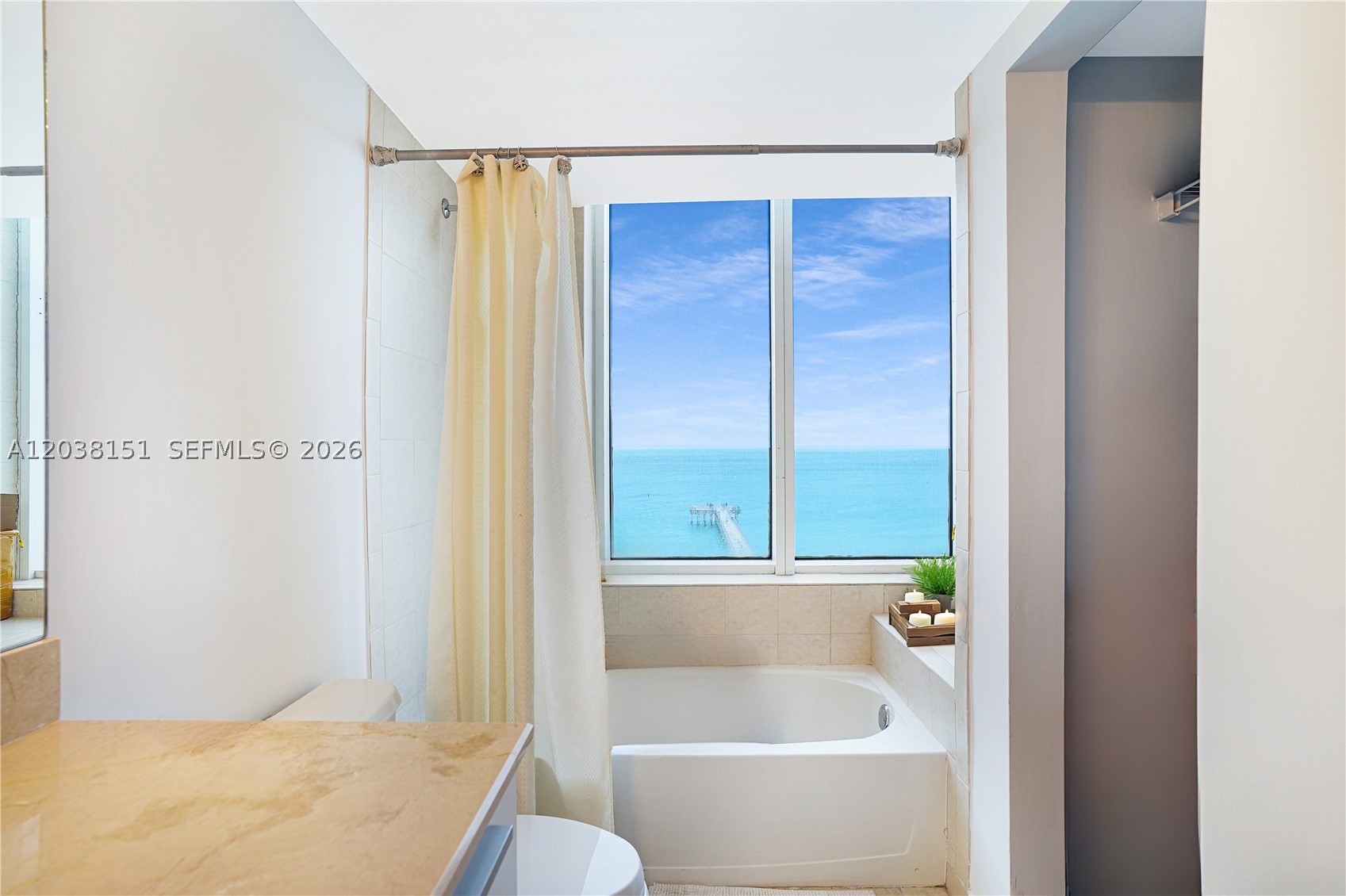 LA PERLA CONDO - Residential