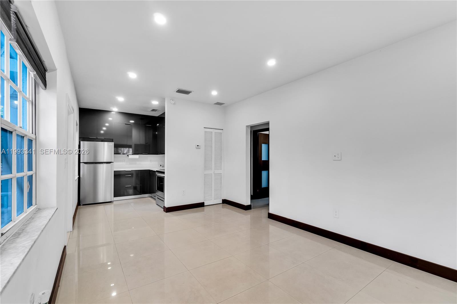 OASIS ON THE BEACH CONDO - Residential