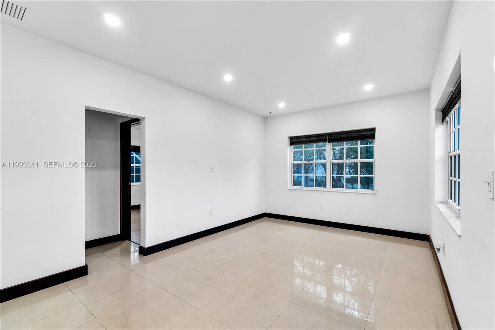 OASIS ON THE BEACH CONDO - Residential