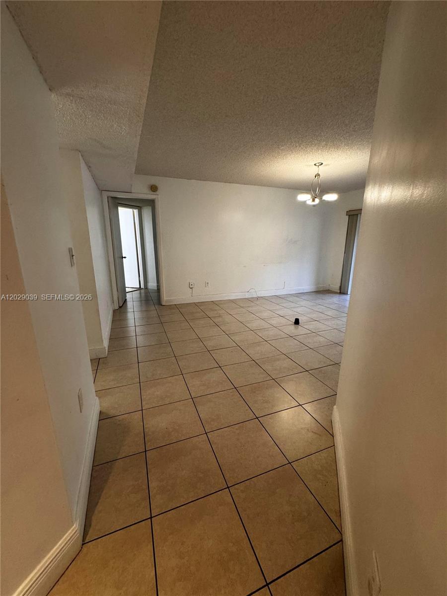 ESPRIT CONDO - Residential Lease