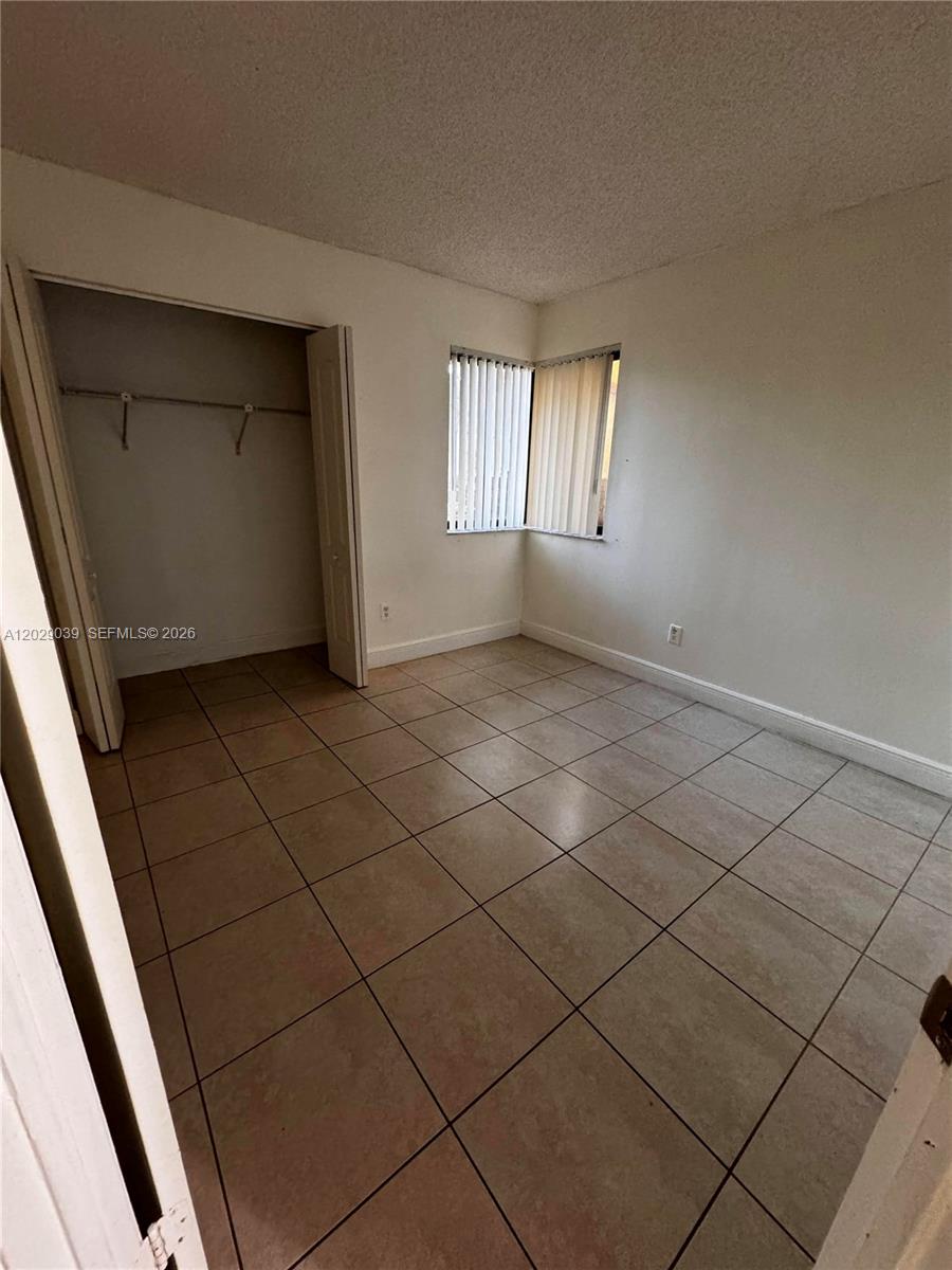ESPRIT CONDO - Residential Lease