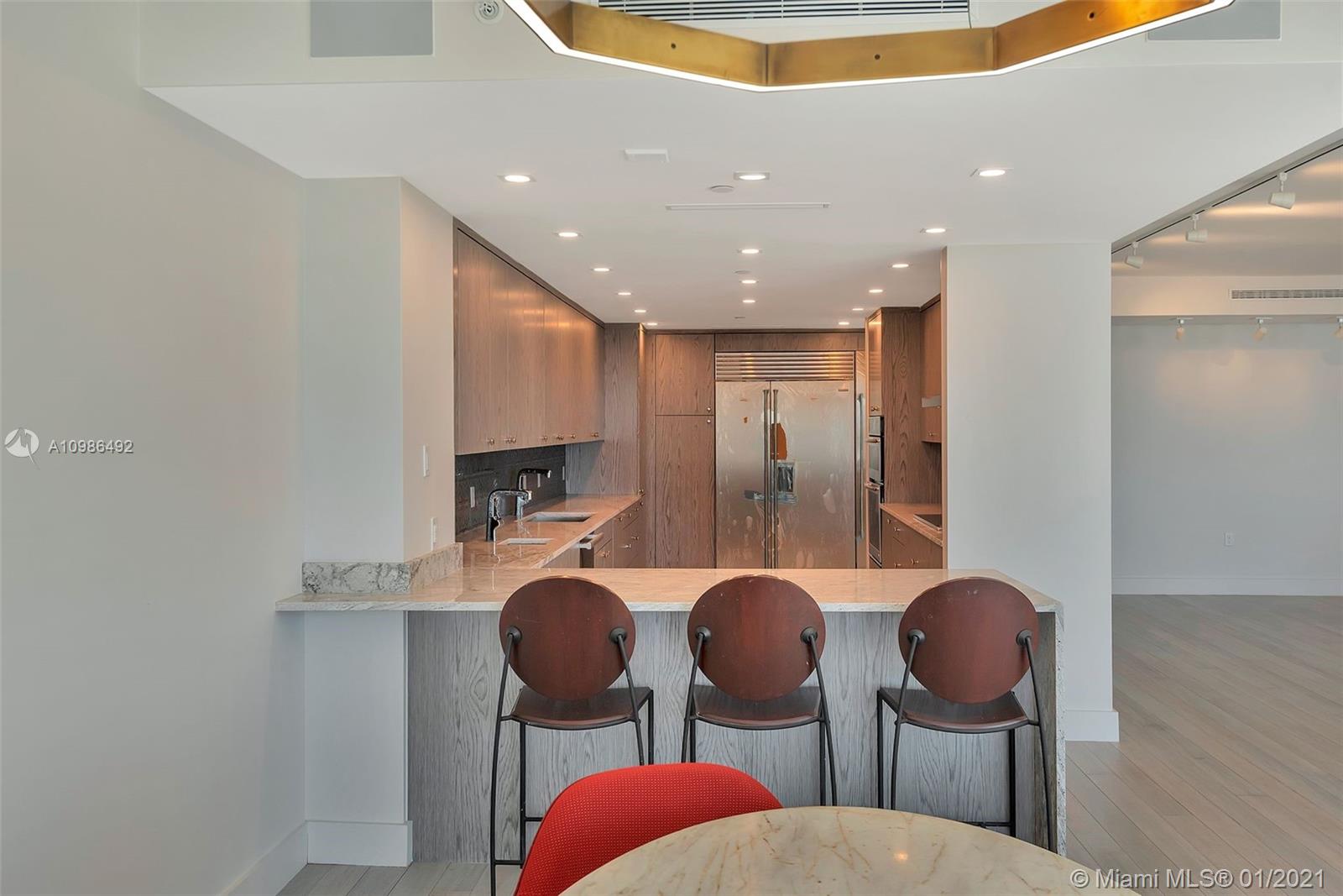 GRAND BAY TOWER CONDO - Residential
