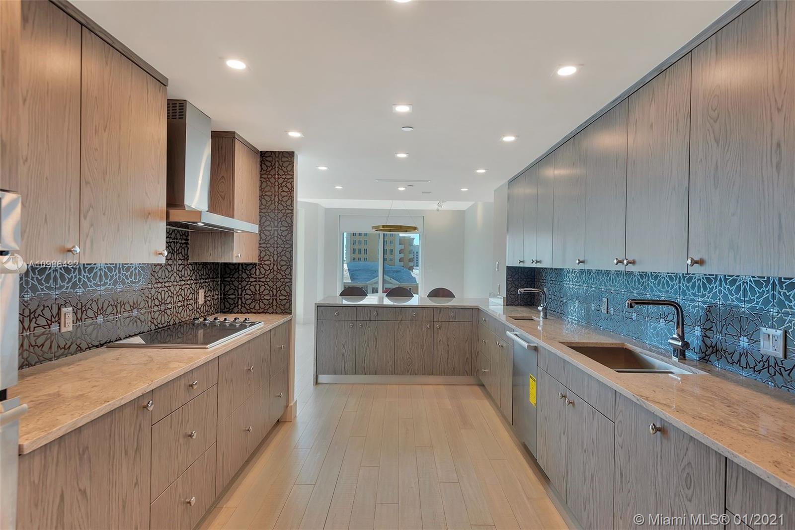 GRAND BAY TOWER CONDO - Residential