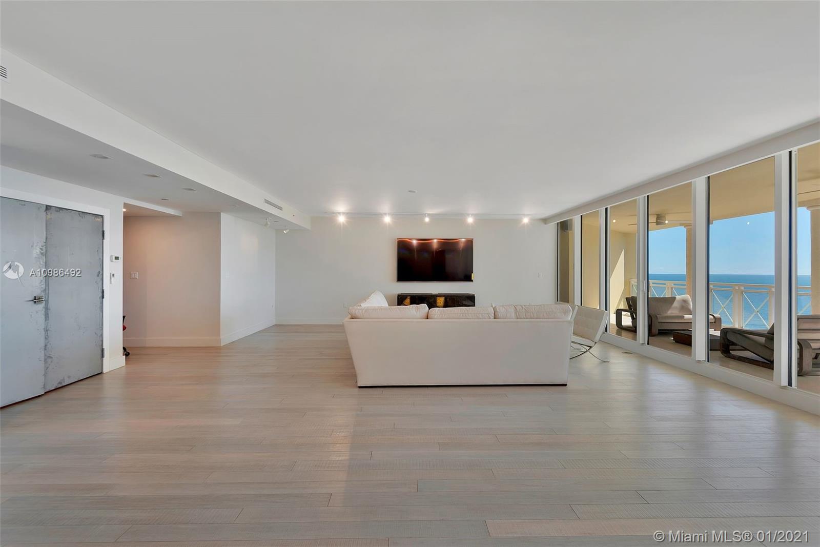 GRAND BAY TOWER CONDO - Residential