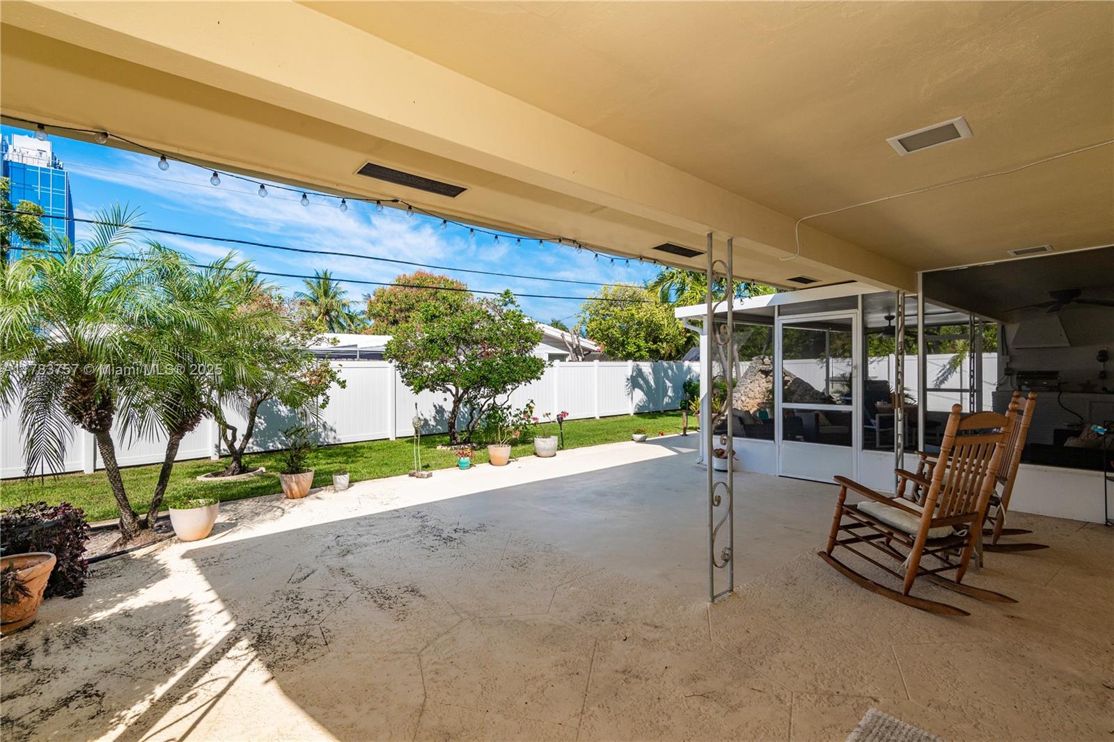 CORAL PARK - Residential Lease