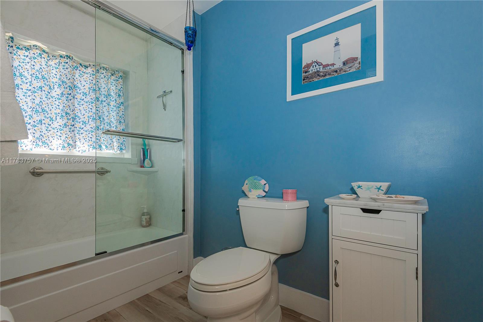 CORAL PARK - Residential Lease
