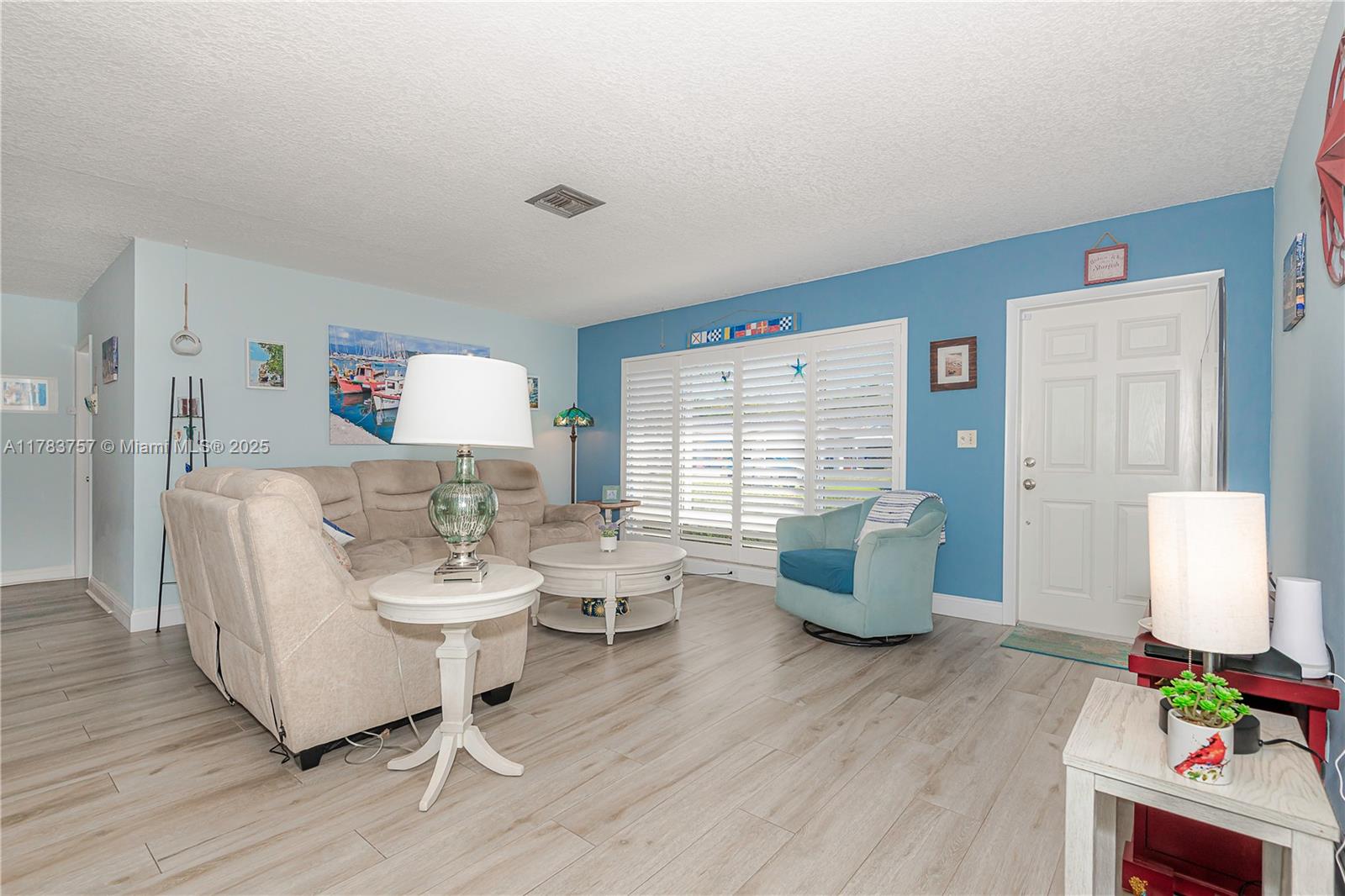 CORAL PARK - Residential Lease