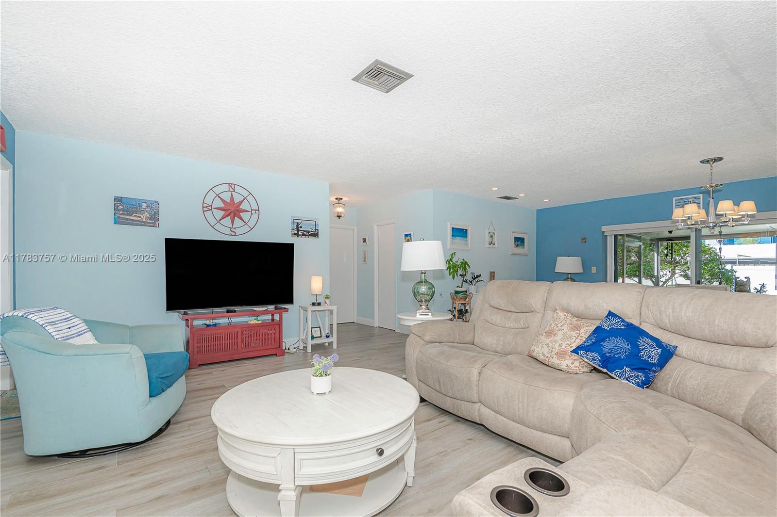 CORAL PARK - Residential Lease
