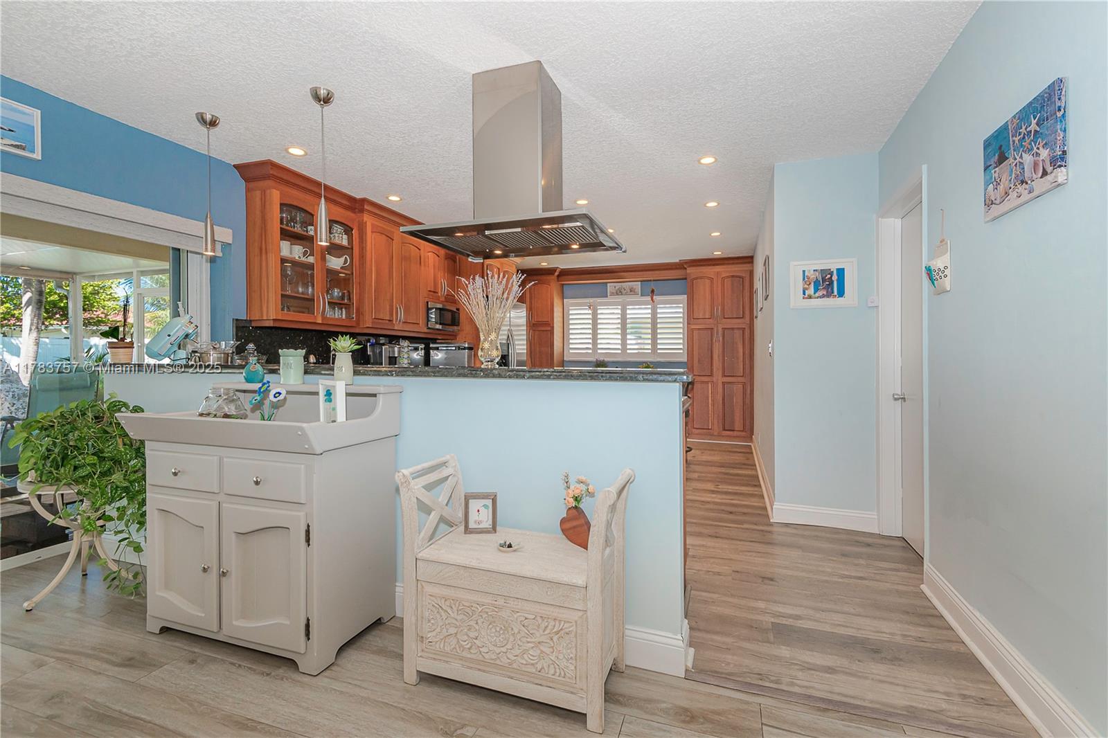 CORAL PARK - Residential Lease