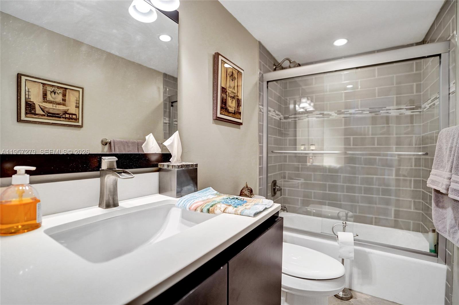 HILLSBORO COVE CONDO - Residential