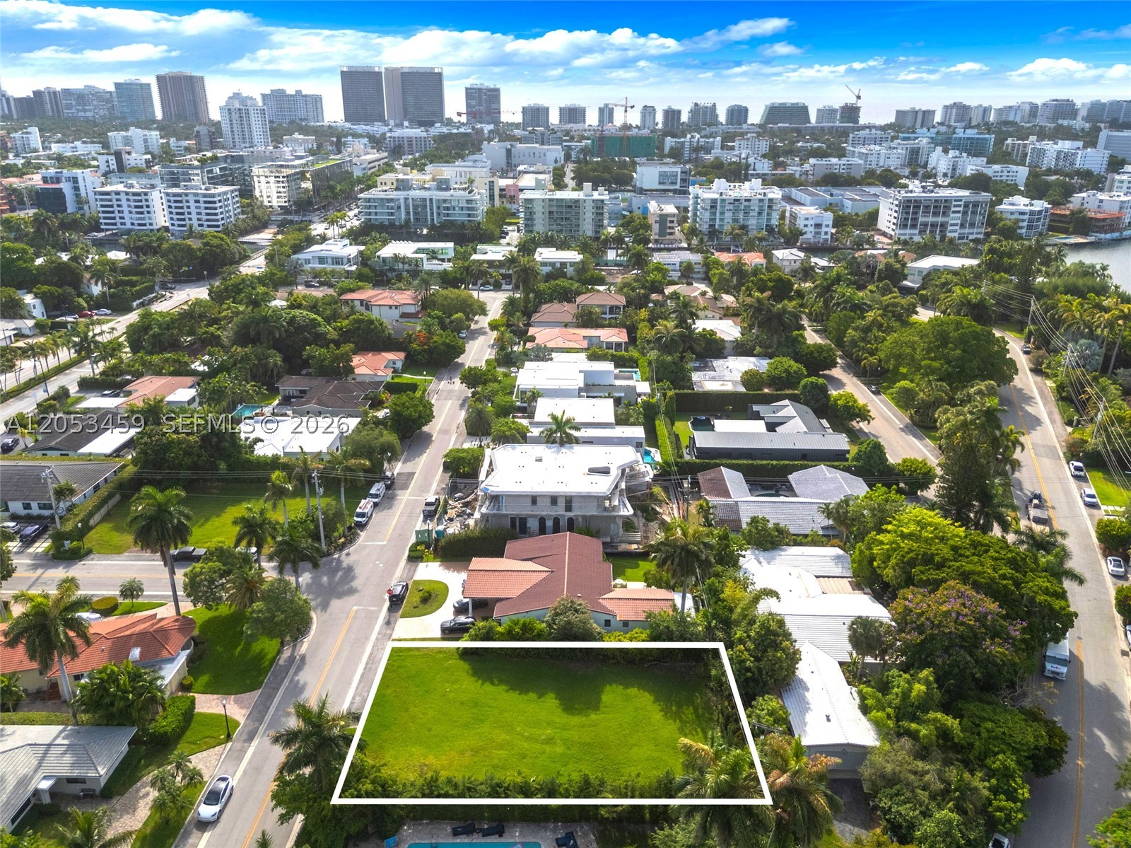 BAY HARBOR ISLAND - Land