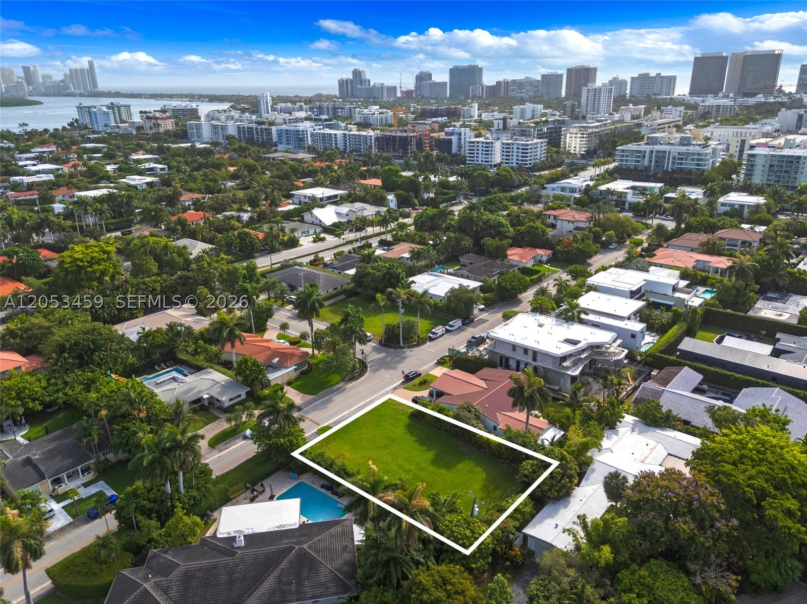 BAY HARBOR ISLAND - Land