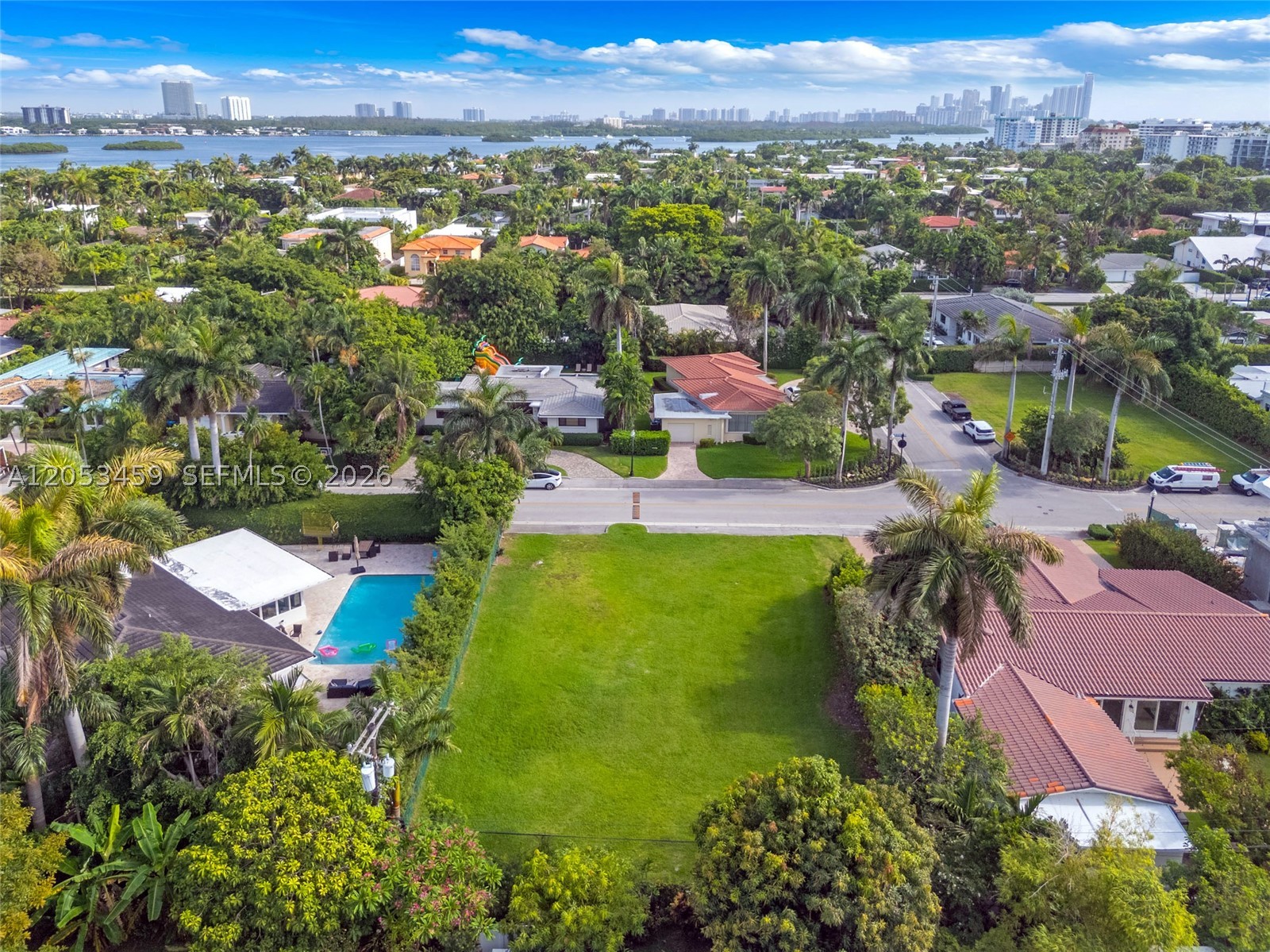 BAY HARBOR ISLAND - Land