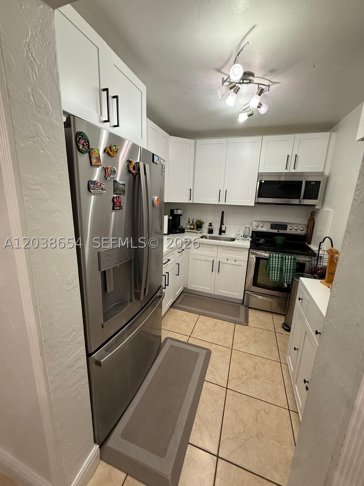 COURTYARDS OF HIALEAH CON - Residential Lease