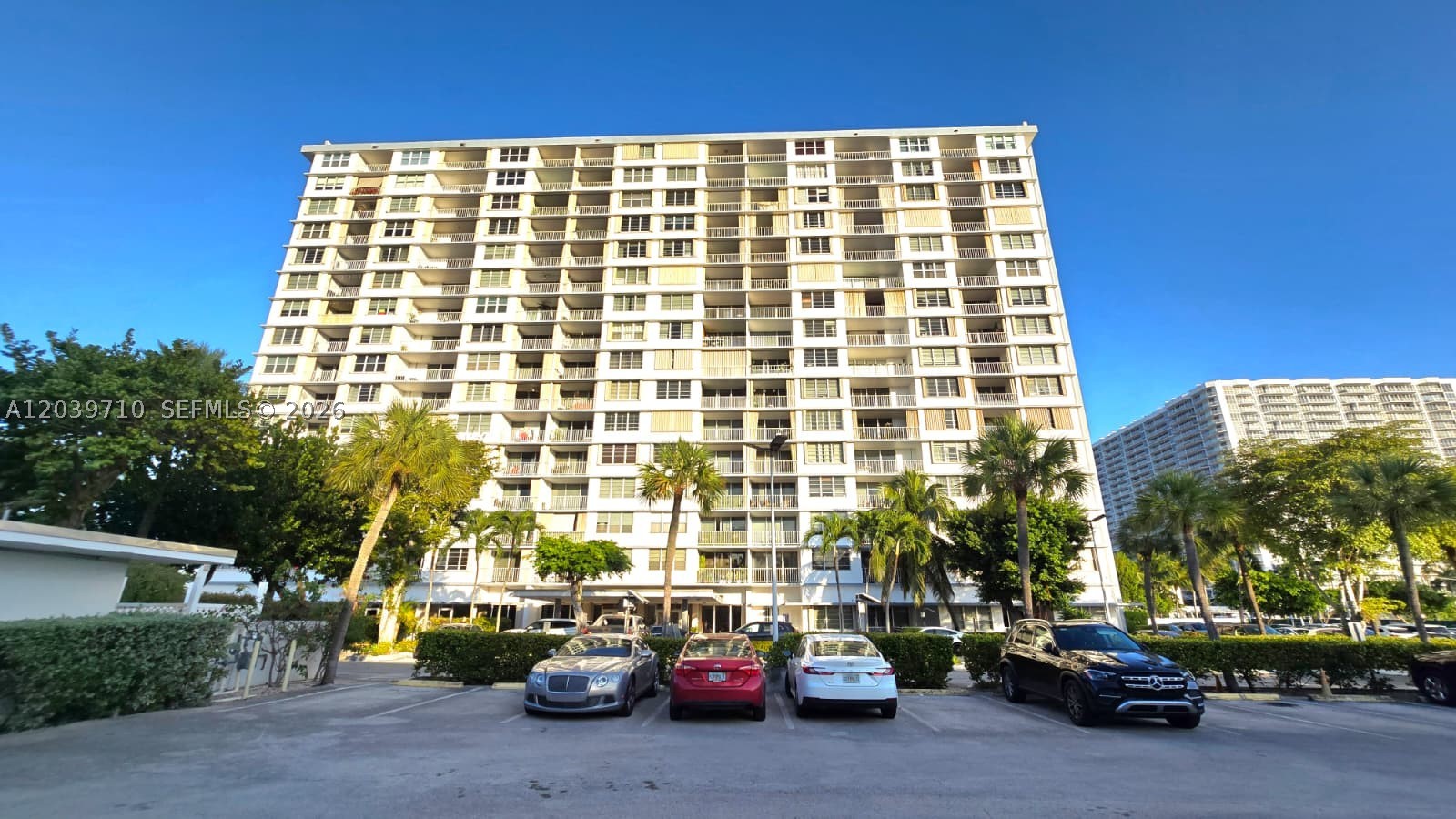 KENNEDY HOUSE CONDO - Residential