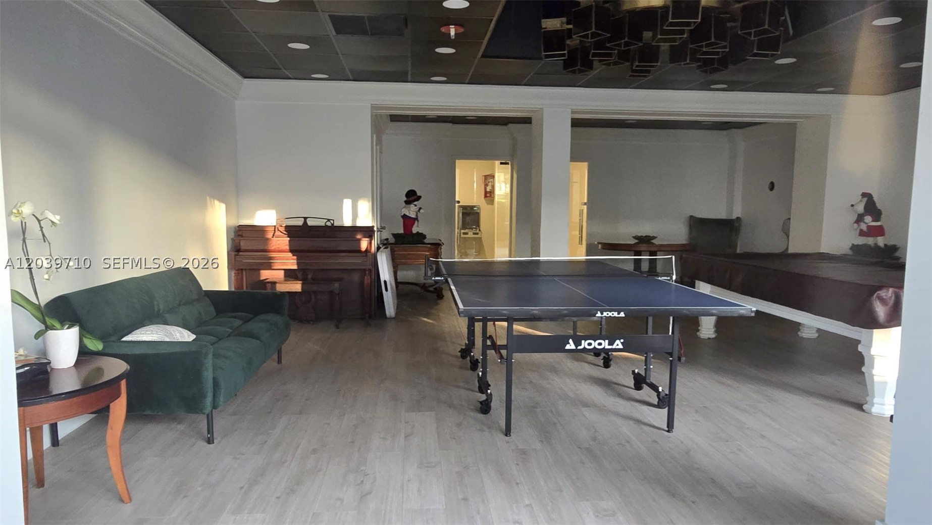 KENNEDY HOUSE CONDO - Residential