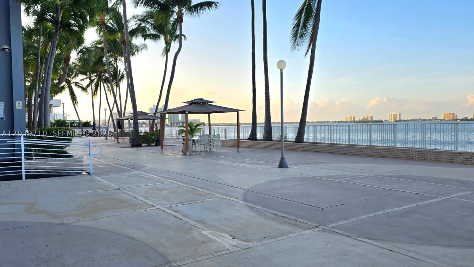 KENNEDY HOUSE CONDO - Residential