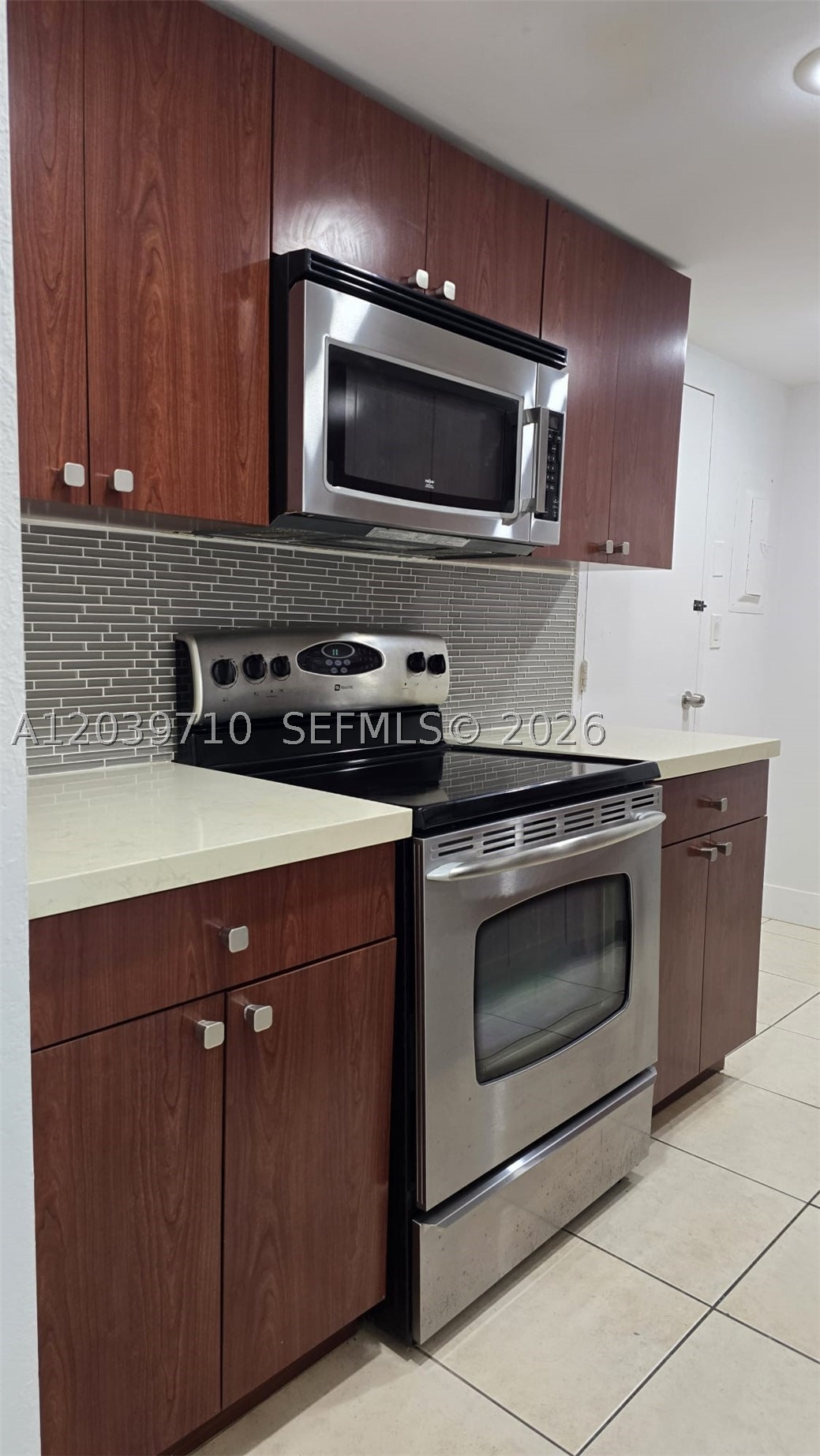KENNEDY HOUSE CONDO - Residential