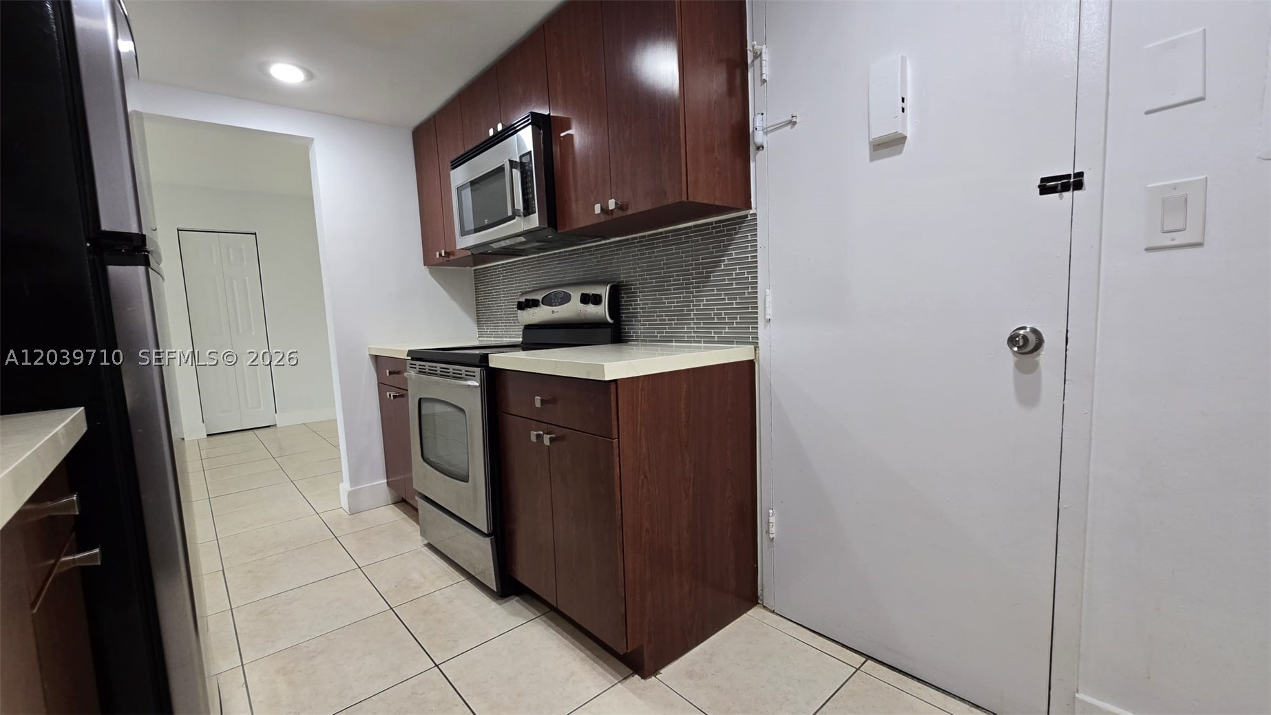 KENNEDY HOUSE CONDO - Residential