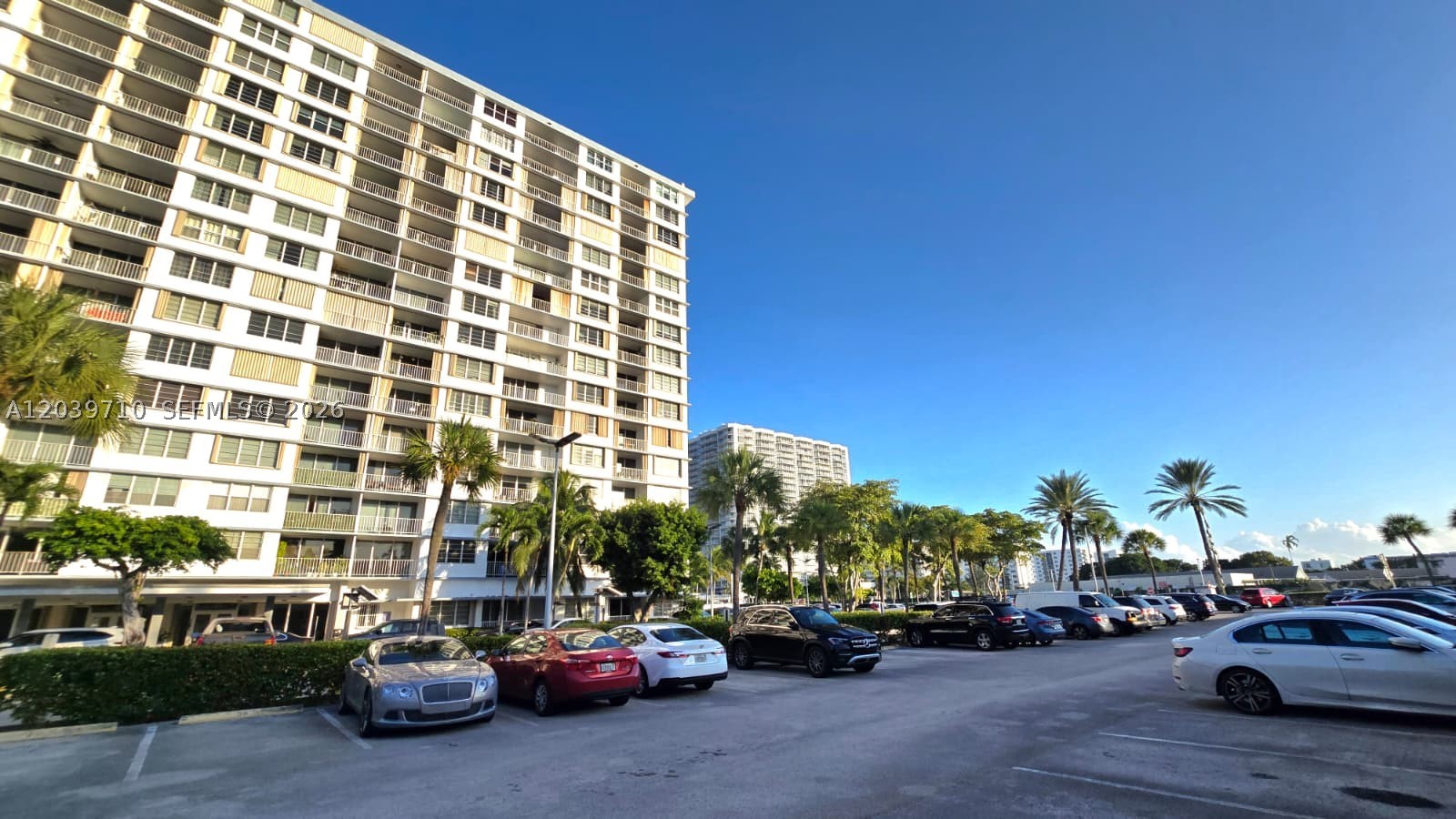 KENNEDY HOUSE CONDO - Residential